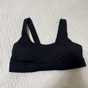 Black Vuori stride bra